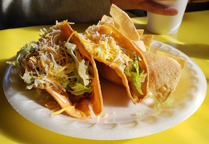 Loreto’s Hard Shell Tacos with Chips